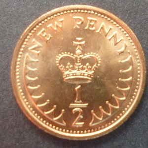 Moeda de meio centavo da Rainha Elizabeth II vintage de 1976: meio centavo de bronze não circulado
