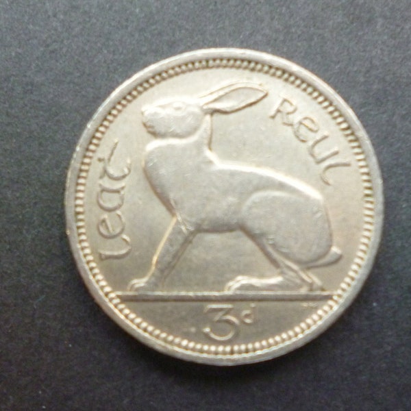 1965 Eire (Ireland Republic) Threepence coin featuring a Hare and a Harp, ideal for craft or jewellery making.