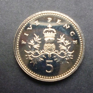 2003 UK Five Pence Coin: Uncirculated Elizabeth 2nd, Crafting Jewelry