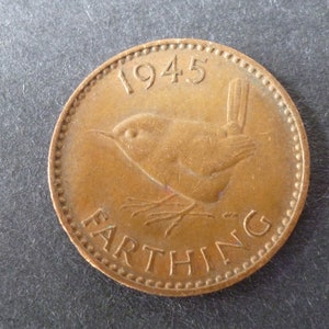 United Kingdom 1945 Farthing coin featuring a Wren Bird, ideal gift or for craft or jewellery making in good used (circulated) condition.