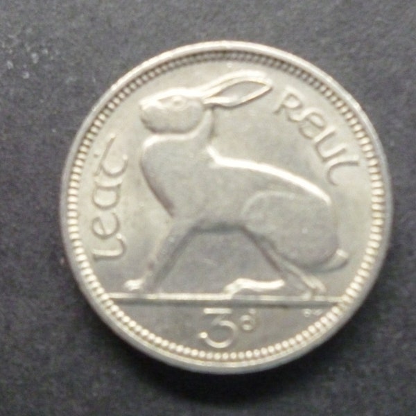 1965 Eire (Ireland Republic) Threepence coin featuring a Hare and a Harp, ideal for craft or jewellery making.