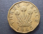 Great BritainThreepence coin 1945 in good used (circulated) condition, Nickel Brass, ideal gift or for jewellery or craftmaking projects.