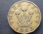 Great BritainThreepence coin 1942 in good used (circulated) condition, Nickel Brass, ideal gift or for jewellery or craftmaking projects.