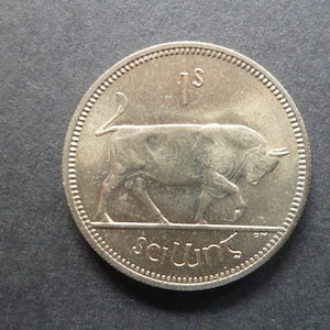 1968 Eire (Ireland Republic) Shilling coin featuring a Bull and a Harp, ideal for craft or jewellery making. 1968 irish one Shilling coin.