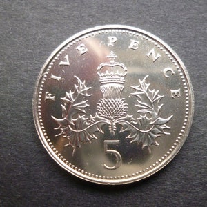 Vintage 1986 UK Five Pence Coin: Uncirculated Jewelry Craft Supply