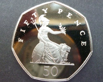 3325【イギリス】小型50ペンス　硬貨　300枚セット il_340x270.4987492222_ak2h.jpg