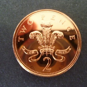 2000 UK Two Pence Coin: Uncirculated Bronze, Crafting Jewelry