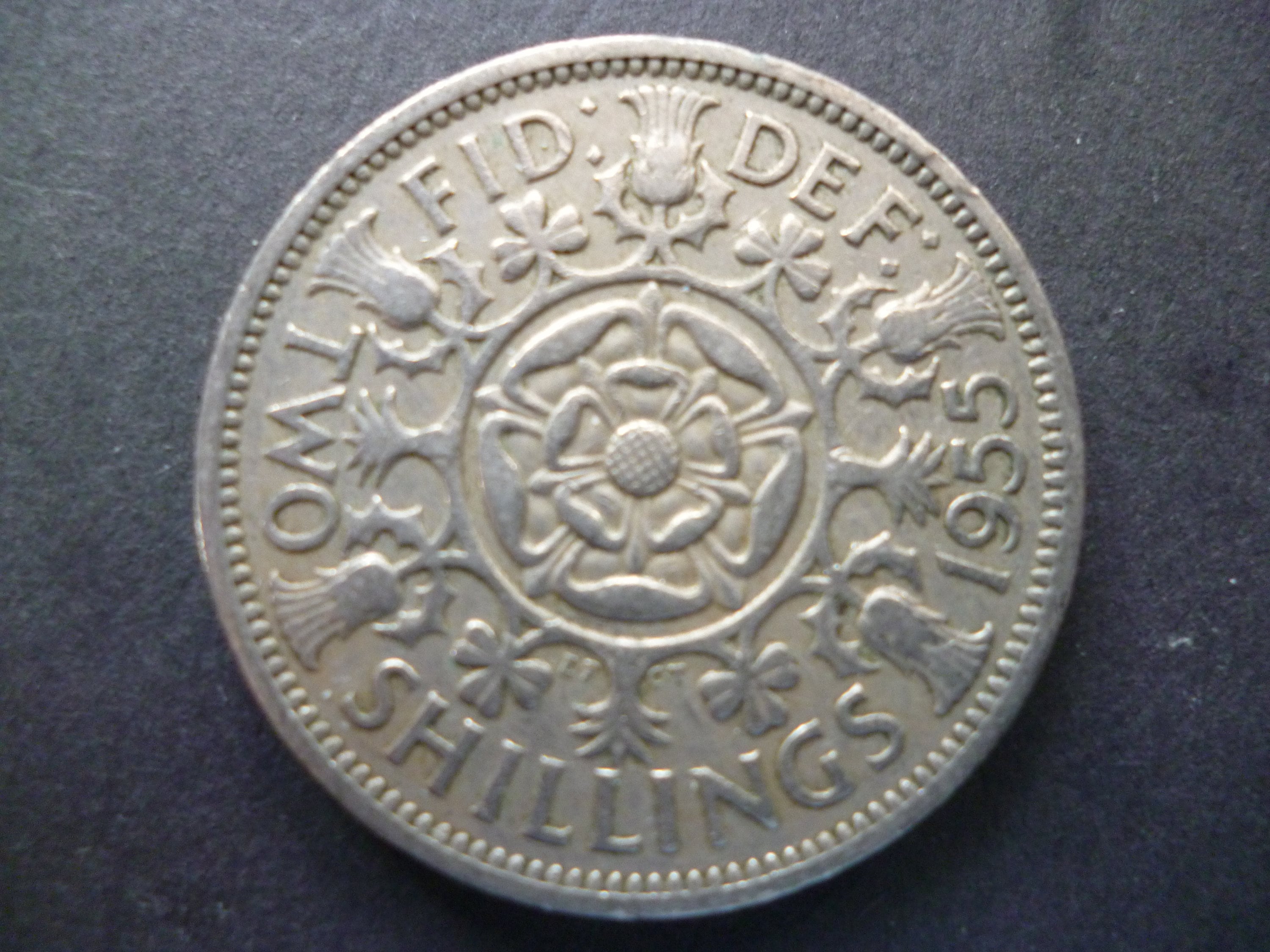 1955年 2シリング・フローリン貨幣：イギリスの宝飾品用白銅貨 - Etsy 日本