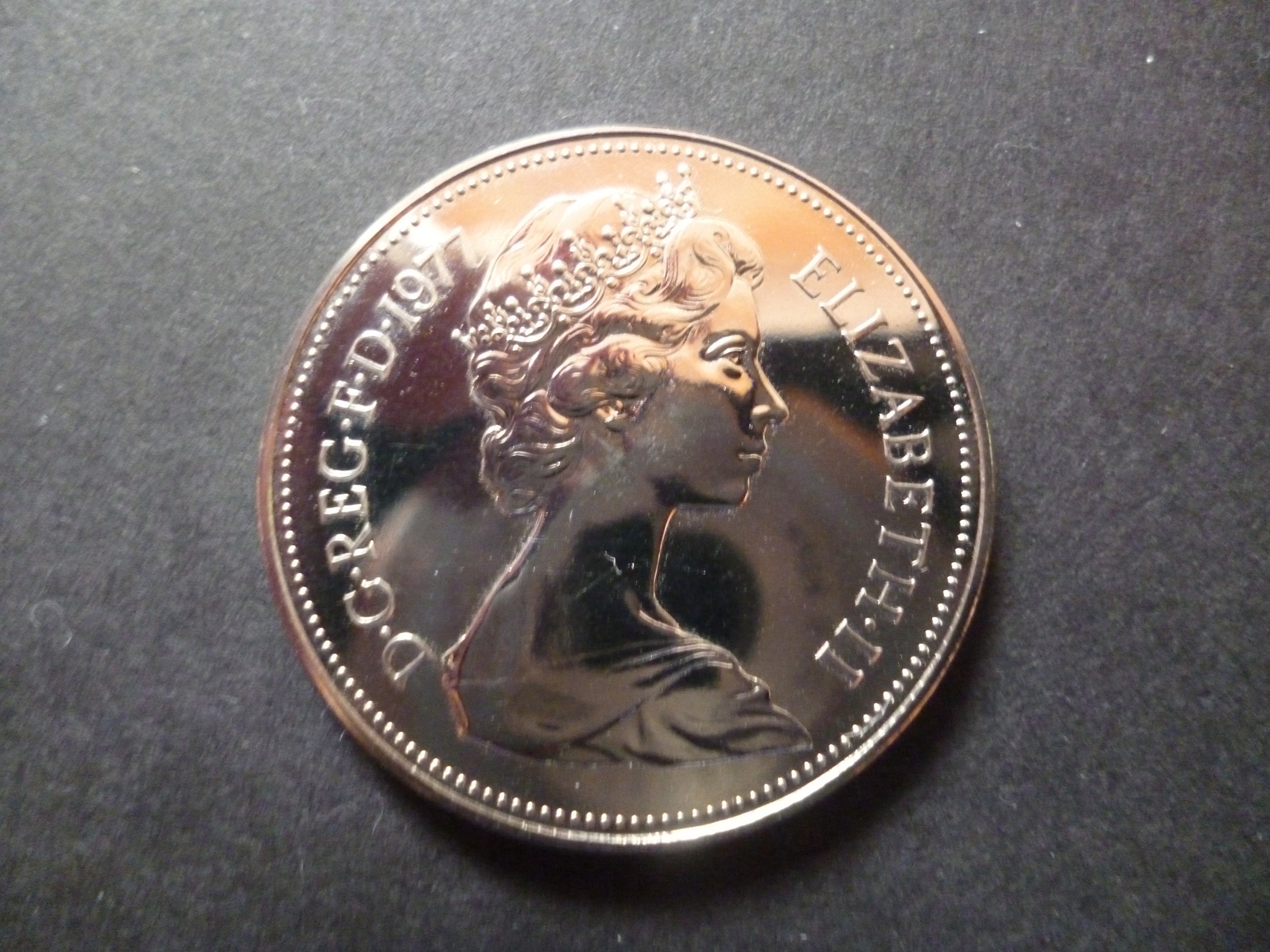 1981年 エリザベス女王 10ペンス プロフ必須！ 1981年 エリザベス女王