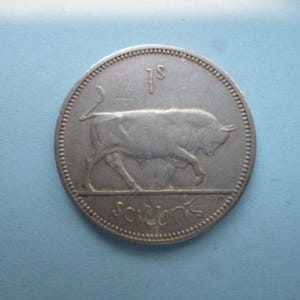 1959 Eire (Ireland Republic) Shilling coin featuring a Bull and a Harp, ideal for craft or jewellery making. 1959 Irish Shilling Coin. 1959