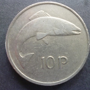 1980 Eire (Ireland Republic) 10p coin featuring a Salmon fish, ideal for craft or jewellery making.