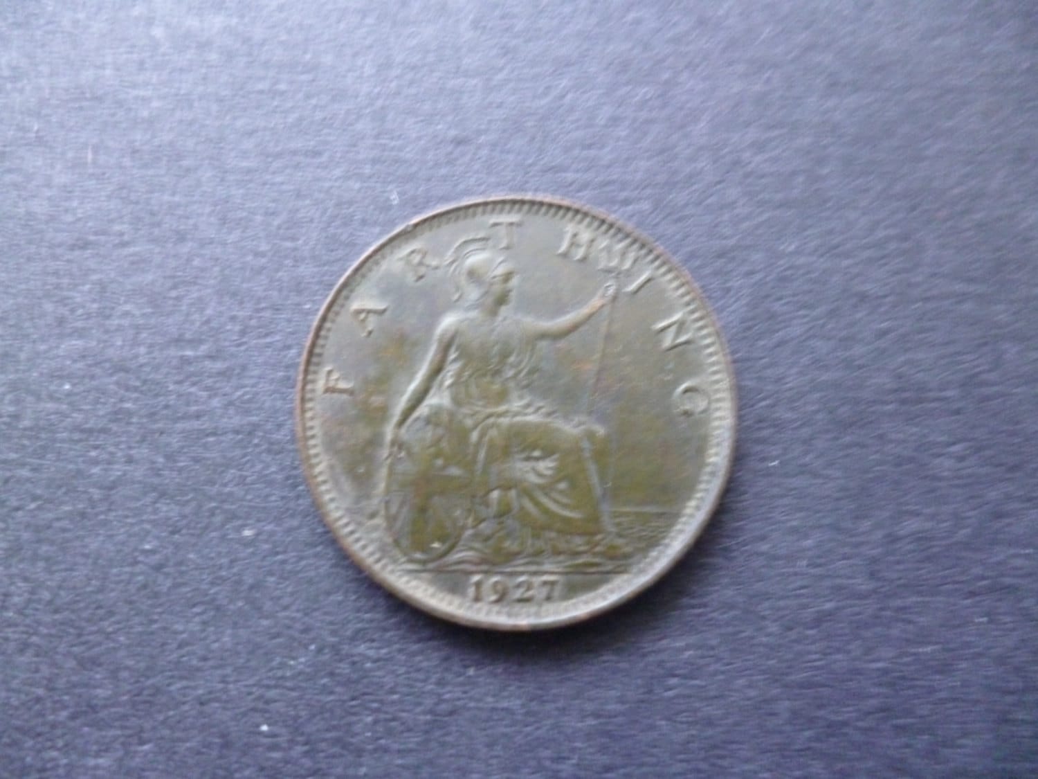 Collana Con Ciondolo Moneta Da Tre Penny - Placcata Oro, Dal 1937 Al 1967
