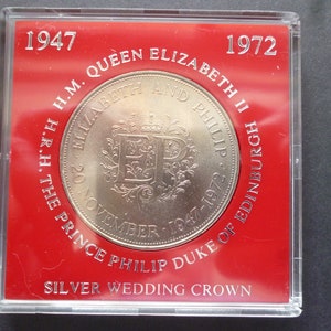 1972 UK Crown Coin: Queen Elizabeth & Prince Philip Silver Wedding Anniversary