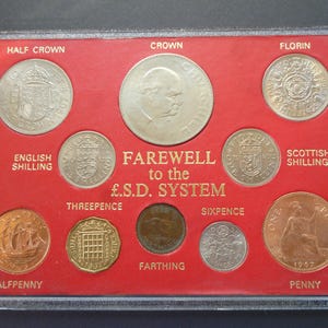 イギリスの古い貨幣に別れを告げる硬貨セット。硬質プラスチックケースに収められた10種類の流通硬貨がセットになっています。イギリスの硬貨