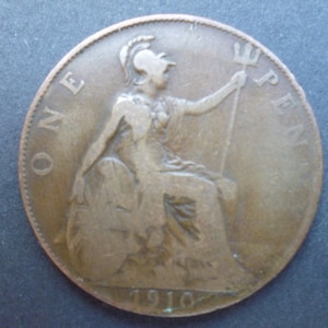 Great Britain 1910 one penny coin, King Edward 7th, an ideal gift or for craft or jewellery making in good used (circulated) condition. 1910
