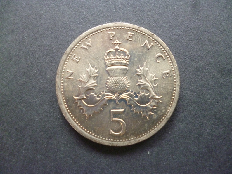 United Kingdom 1975 Five Pence Coin 5p in Circulated used Etsy