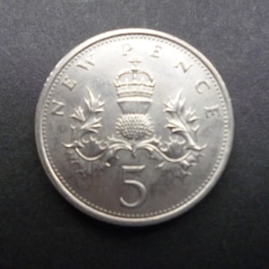 1980 UK Five Pence Coin: Cupro-Nickel Crafting Jewelry