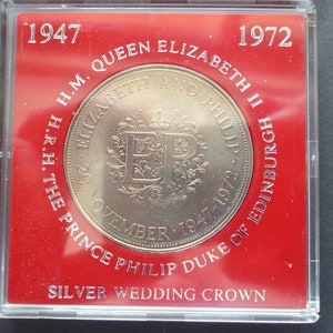 1972 Queen Elizabeth & Prince Philip Silver Wedding Crown Coin