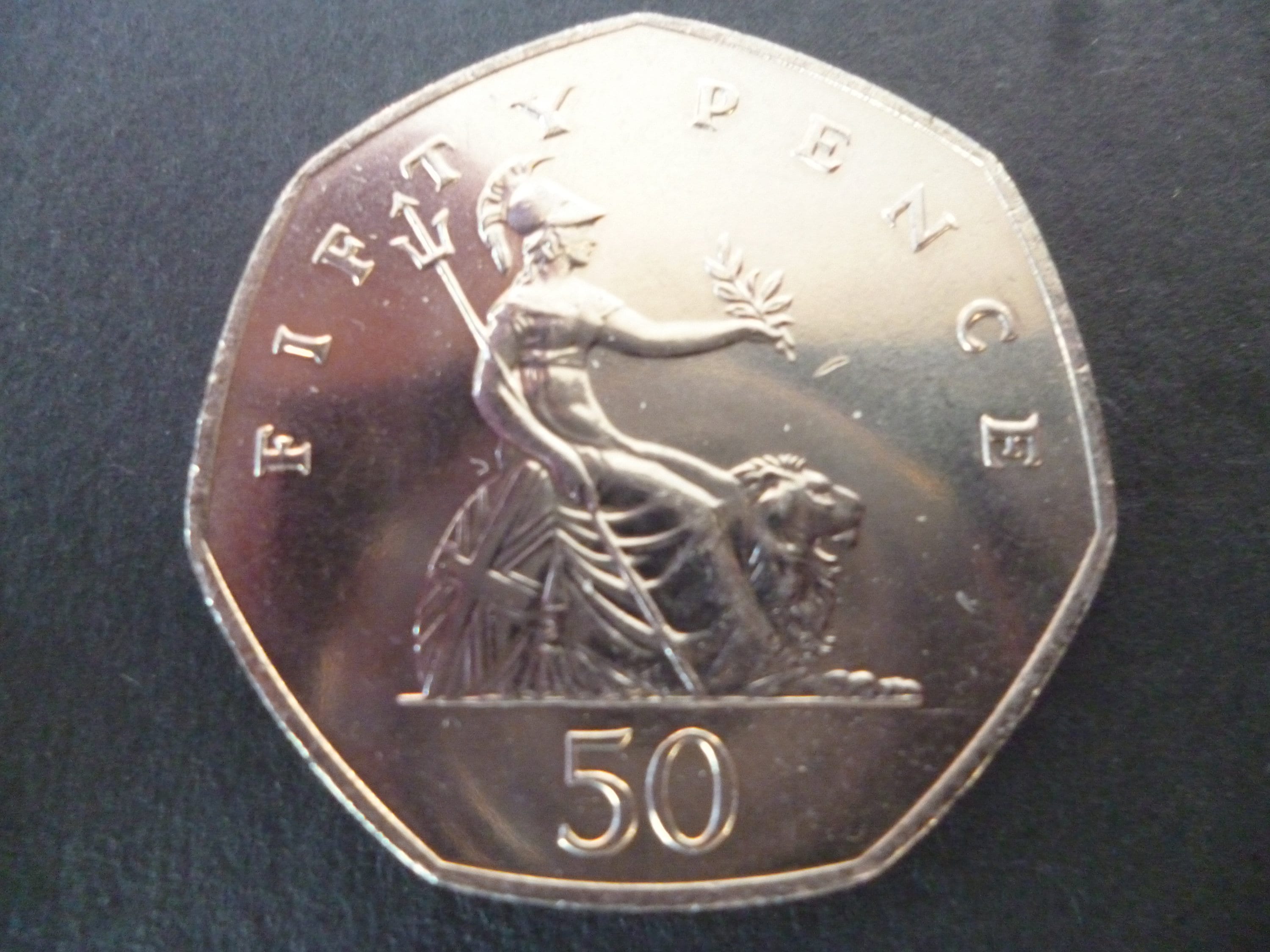 1983年英国50ペンス硬貨：未流通白銅ニッケル（クラフト） - Etsy 日本