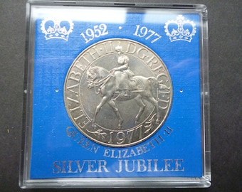 1977 Silver Jubilee Crown Coin - UK Royal Mint - Cupro-nickel - Etsy