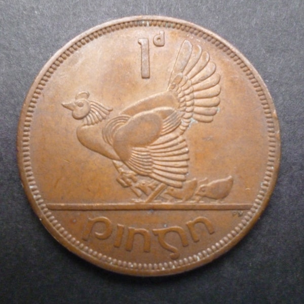 1965 Eire (Ireland Republic) Penny coin featuring a Hen with Chicks and a Harp, ideal for craft or jewellery making.