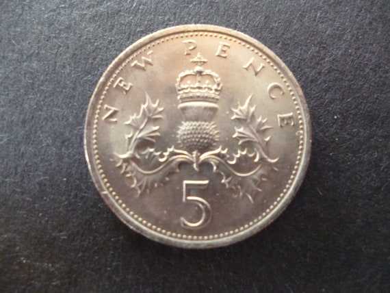 1970年英国5ペンス硬貨：白銅製ジュエリー - Etsy 日本