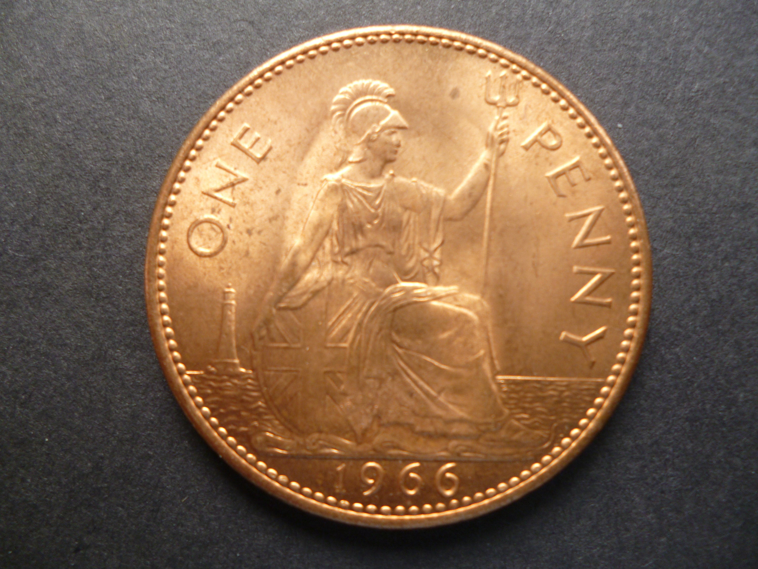 1966 年イギリス 1 ペニー硬貨、エリザベス 2 世女王、使用済み (流通