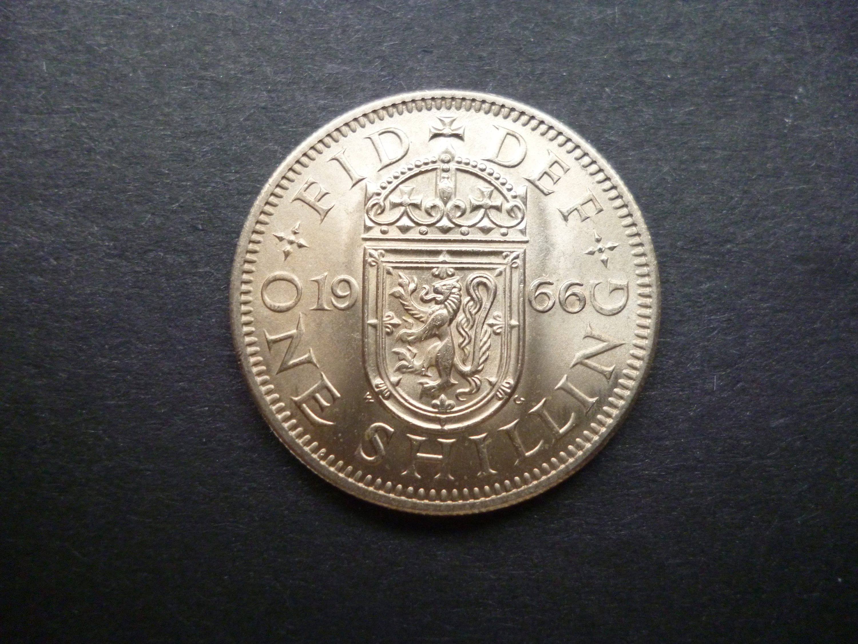 1966年スコットランド・シリング硬貨：エリザベス女王、ライオンの