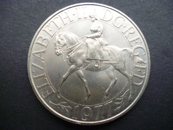 1977年エリザベス2世シルバージュビリークラウン：未流通の英国コイン