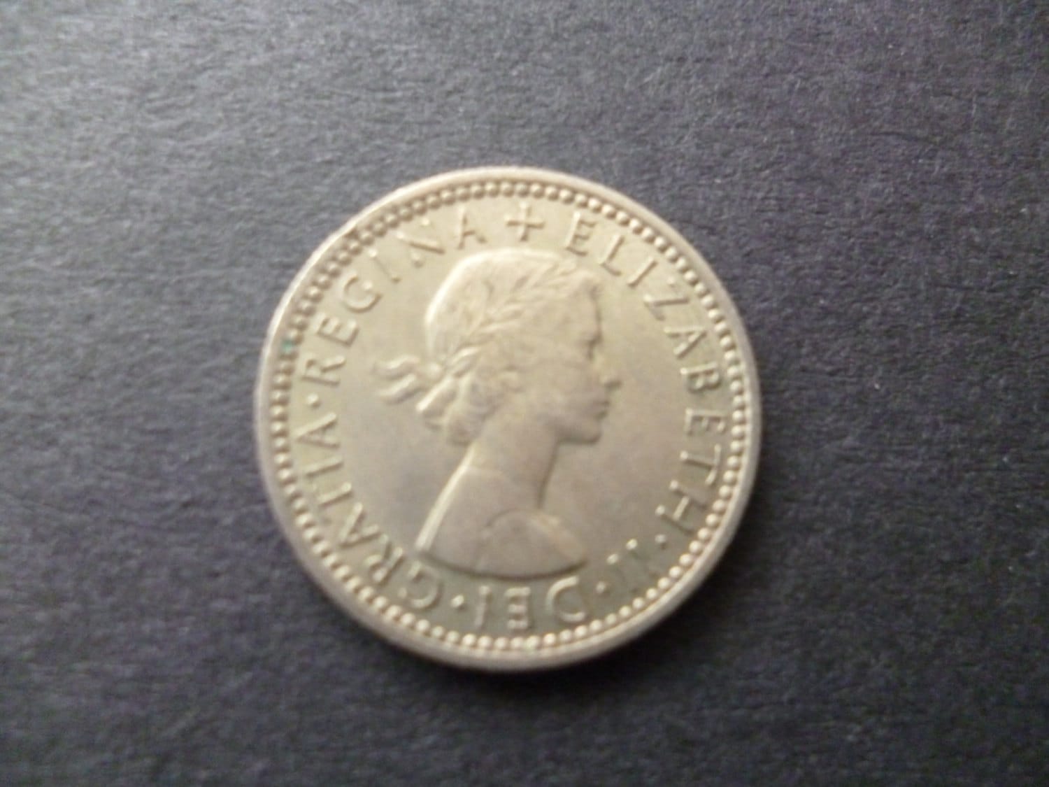 エリザベス女王の6ペンス硬貨200枚：1953-1967年流通ロット - Etsy 日本