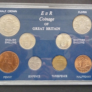 Prägung von Großbritannien Queen Elizabeth The Second 1966 Münzsatz bestehend aus 8 verschiedenen zirkulierten Münzen in einem Hartplastikgehäuse.