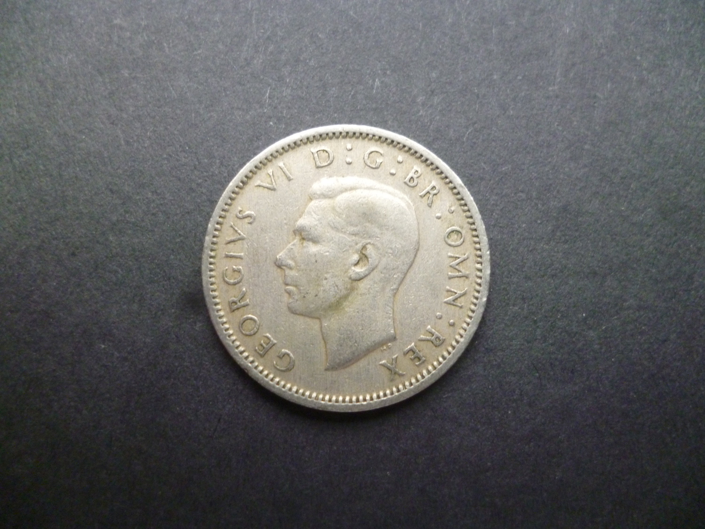 ヴィンテージ英国6ペンス硬貨：幸運の国王ジョージ6世（1947年～1951年