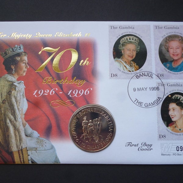 1996 Die Gambia 10 Dalasis Münze und drei Stempel erste Tageshülle ausgestellt zum Gedenken an den 70. Geburtstag von Queen Elizabeth The Second
