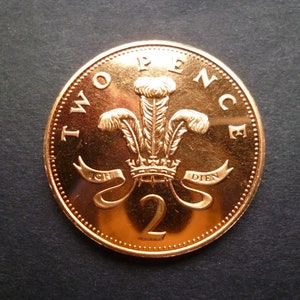 1985 UK Two Pence Coin: Uncirculated Bronze Crafting Coin