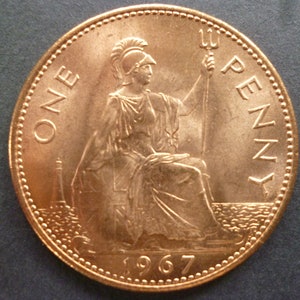 Great Britain 1967 one penny coin, Queen Elizabeth 2nd, an ideal gift or for craft or jewellery making in good used (circulated) condition.