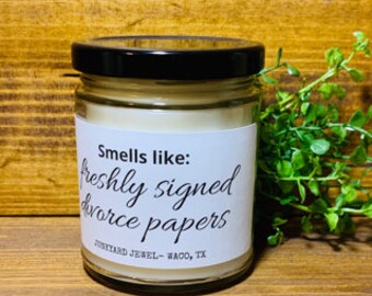 Divorce gift funny, smells like freshly signed divorce papers, divorcee gift, home decor, home decor, personalized, gag gift, funny