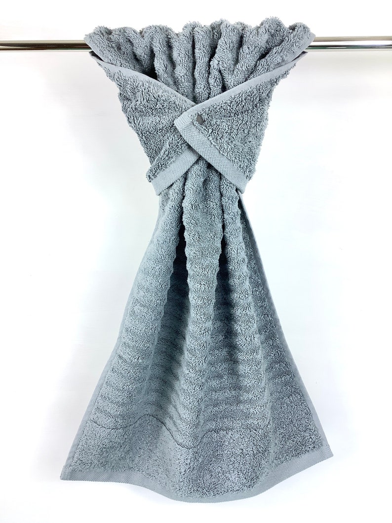 CLEARANCE! Gray or Navy Ribbed Hanging Hand Towel Wrap, Snap Towel, Gray Stay Put Hand Towel, Navy Oven Towel, Bathroom Hanging Hand Towel afbeelding 3