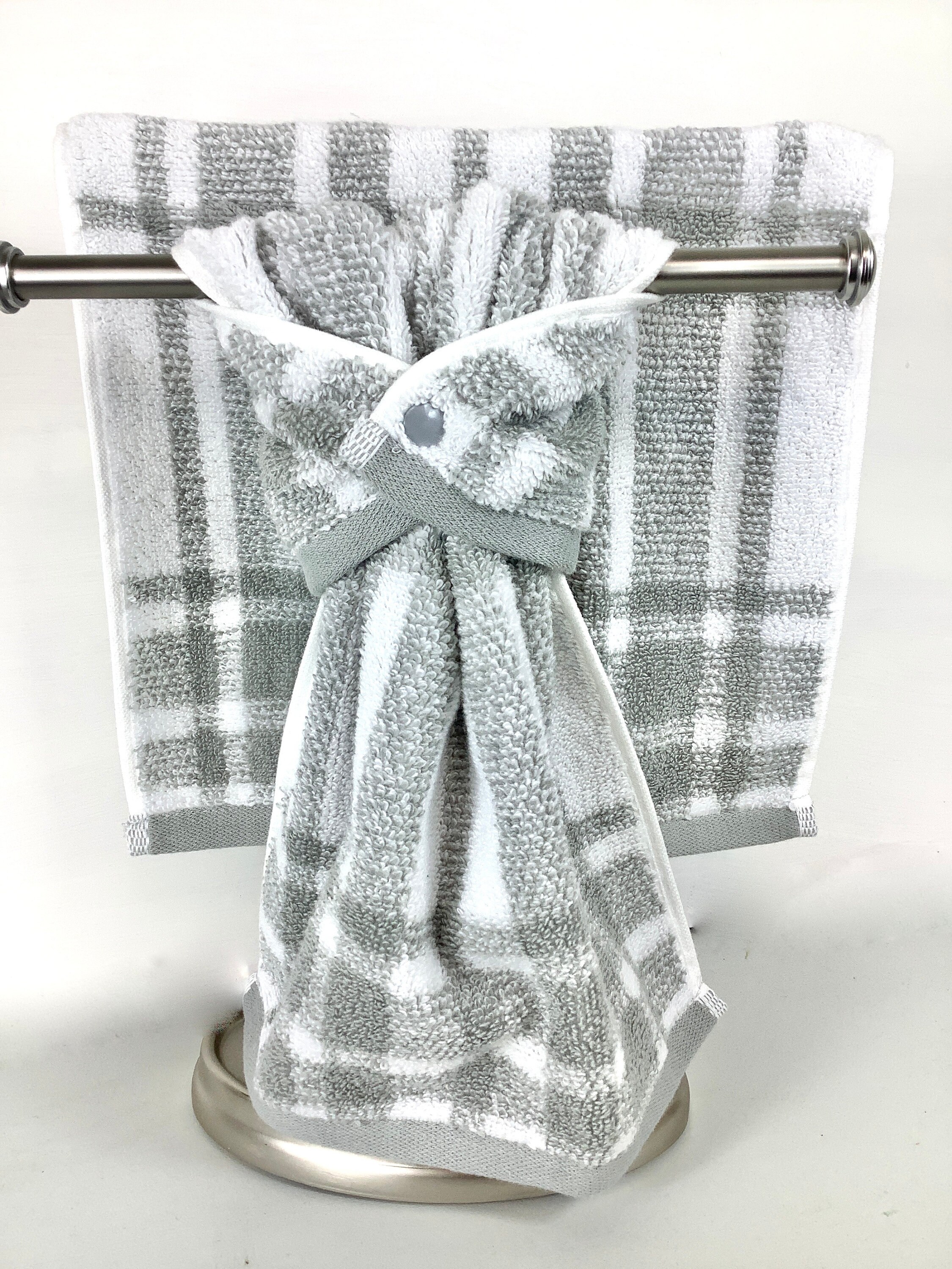 Plaid Hand & Bath Towels to Match Any Bathroom Decor