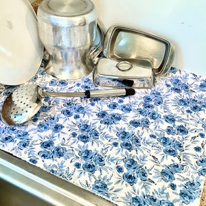 Blue Roses Dish Drying Mat, Blue White Kitchen Mat, Blue White Drying Mat, Fabric Dish Mat, Roses Decor, Blue Counter Mat