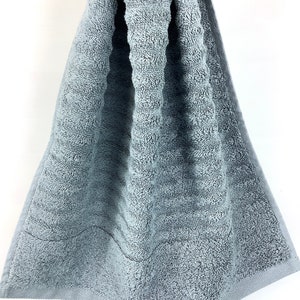 CLEARANCE! Gray or Navy Ribbed Hanging Hand Towel Wrap, Snap Towel, Gray Stay Put Hand Towel, Navy Oven Towel, Bathroom Hanging Hand Towel afbeelding 5