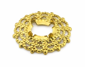 Filigransteninfattning i rå mässing 16 x 14 mm, oval cabochonfattning 5 x 7 mm, vintage stiftbezel smyckesfynd O31-03