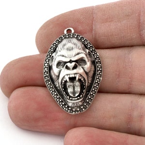 Gorilla Charms Pendant Raw Brass - Antique Silver - Shiny silver - Shiny gold 35x22mm 3910