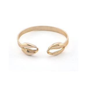 Cowrie Hammered bracelet Adjustable 65mm Raw brass findings charms 2288
