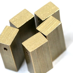 Barre rectangulaire estampée en laiton brut 1 pièce 8x12x24 mm 1769