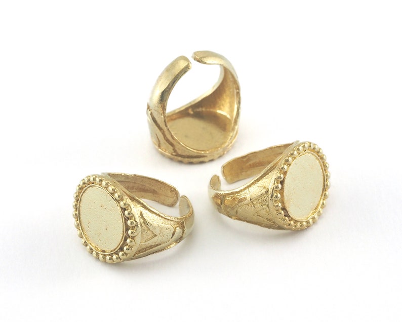 Raw brass OZ3853 Signet Ring Adjustable Ring Bezel Blank 17mm 6.5US inner size - Adjustable