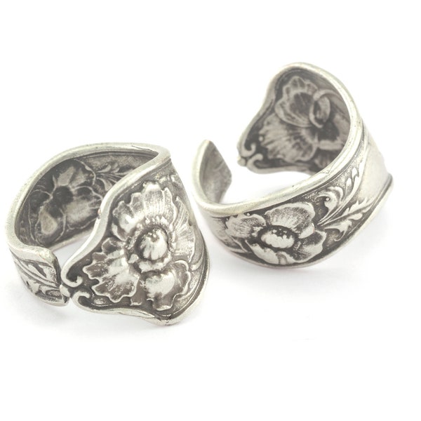Adjustable Spoon Ring Flower Patterned  Ring Antique Silver Plated brass (18.5mm 8.5US inner size) OZ2754