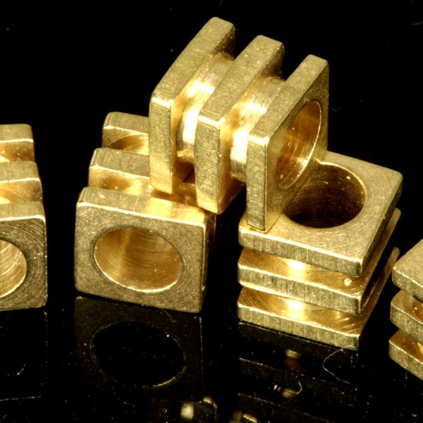 raw brass  spacer 6x6mm Cube (hole 4mm )  bead bab4 1831