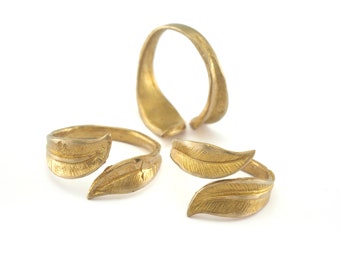 Minimalist Leaf Ring Adjustable Raw brass (17mm 7US inner size) Oz3436