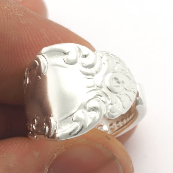 Spoon Ring Flower Patterned Adjustable Shiny Silver Plated Brass  (18mm 8US inner size) OZ3221