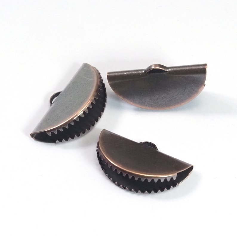 Copper plated brass ribbon semi circle crimp ends 15x30mm with loop findings 1945-275